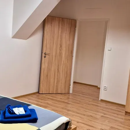Rezidence - Obilni Trh Apartamento *